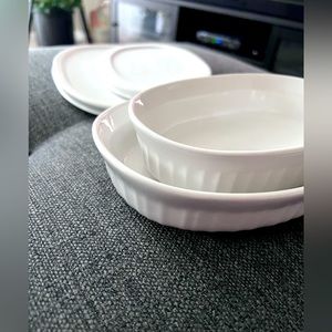 Corningware French White oval dishes with lids